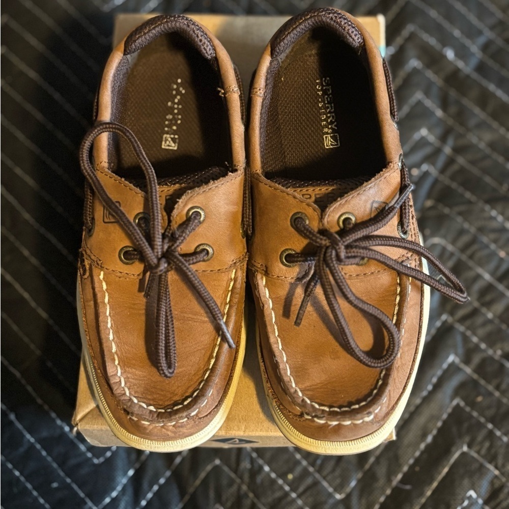 Boys Sperry Lanyard Cigar Brown Size 13.5 M